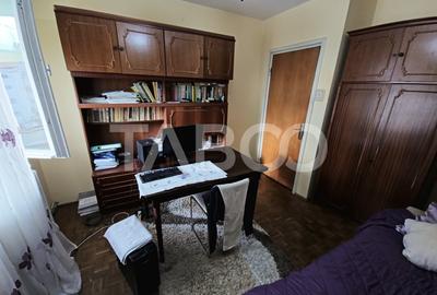 Apartament de vanzare 3 camere 2 balconae mobilat utilat Strand - 8