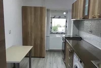 Garsonieră decomandată în Tei