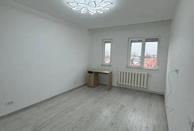 Vand garsoniera decomandata. - 2