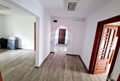 Spatiu comercial de 81mp de vanzare in zona Central - 5