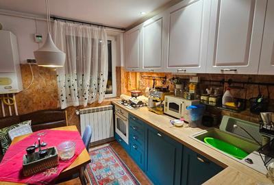 Vand apartament 3 camere etaj 1 - 1