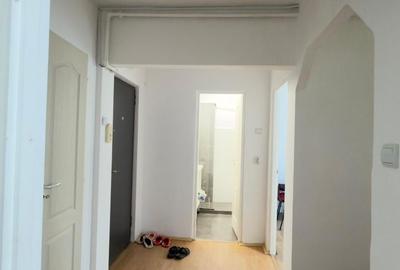 Apartament cu 2 camere decomandat în Central - 1