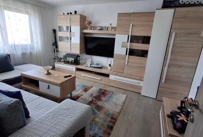 Apartament cu 3 camere decomandat, mobilat în Sud - 1