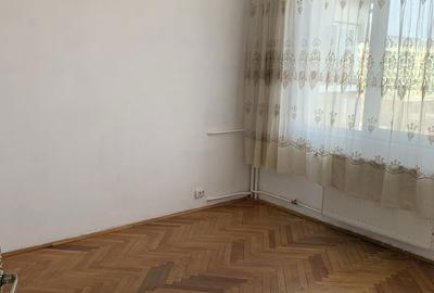 Apartament cu 3 camere decomandat în Rogerius - 6