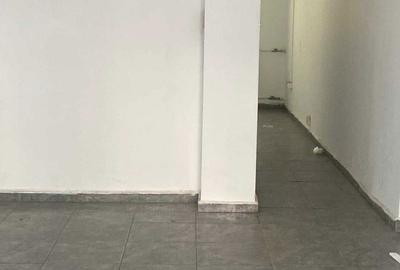 Spațiu comercial, de 18 mp, în Decebal - 2