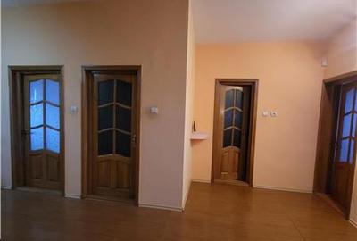 Casă individuală cu 6 camere cu Teren 186 Mp în Vest - 5