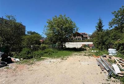 Teren Construcții intravilan de 350 mp, în Tractorul - 3
