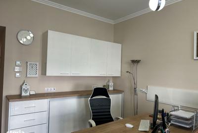 Spațiu comercial, de 205 mp, în Ultracentral - 8