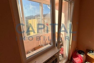 Comision 0%, apartament 3 camere cf.1 semidecomandat in Micro III - 10
