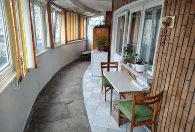 Apartament cu 2 camere decomandat în Central - 1