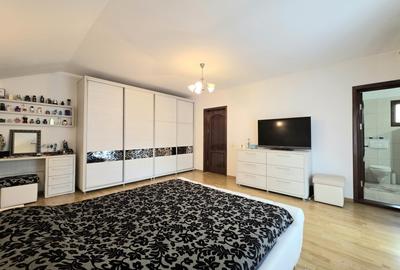 Vila de vanzare - Mamaia Nord, la doar 100 m de plaja - 8