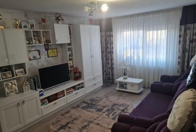 Apartament cu 2 camere decomandat în Nicolina - 1