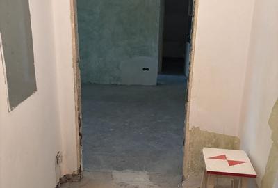 Apartament cu 2 camere semidecomandat în Berceni - 2