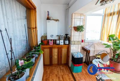 Apartament cu 3 camere decomandat în Babadag - 11