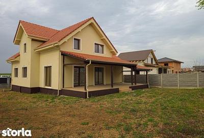 Casă cu Canalizare în Giarmata