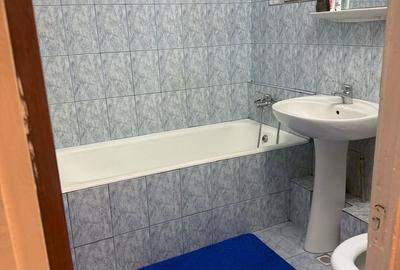 Apartament cu 3 camere decomandat în Tineretului - 6