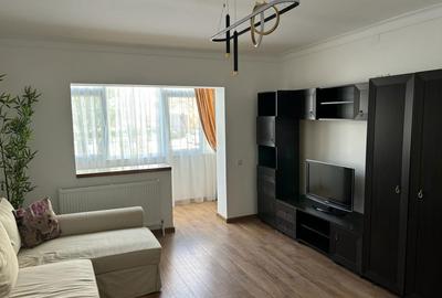 Garsonieră decomandată în 1 Decembrie - 1