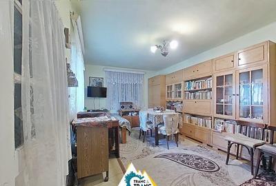 Casa traditionala cu 4 camere, in Cuvin - 6