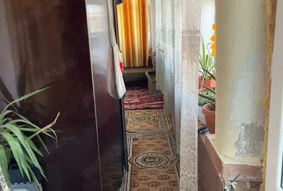 Casă cu 4 camere în Gostavățu - 1