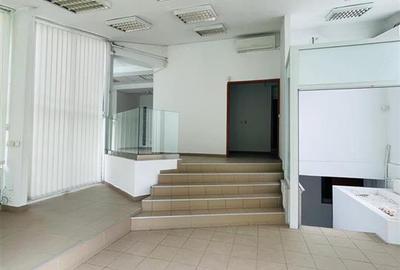 Casă individuală cu 20 camere cu Teren 420 Mp în 1 Mai - 2