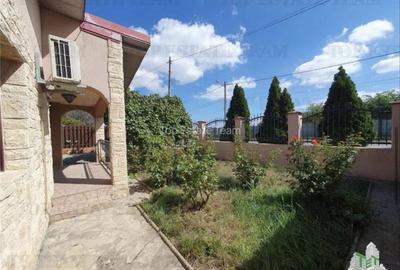 Casă cu 3 camere în Central - 7