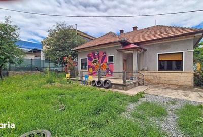 Casă cu 2 camere cu Teren 60 Mp în Mărăști - 1