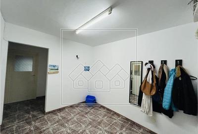 Apartament de vanzare in Sibiu - 3 camere si balcon - decomandat - 10