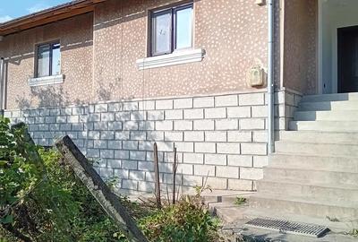 Vand casa de locuit in Turceni Vand casa de locuit in Turceni - 6