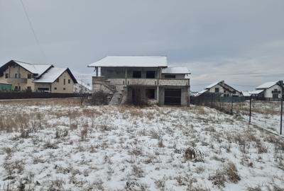 Casă individuală cu 5 camere cu Teren 1800 Mp în Moara - 2