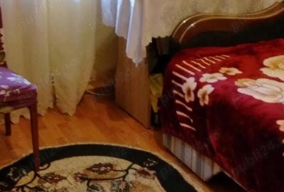 Vanzare Apart. 2 cam. cf.2, et.3 fara balcon, supraf. de 35.mp., mobilat si utilat, in Zona Apollo. - 4