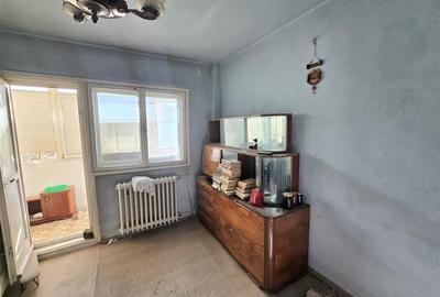 4 CAMERE 2 BAI DECOM ION MIHALACHE TURDA PARC REGINA MARIA ET 6/10 AN 1982 - 9