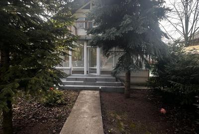 Casă individuală cu 5 camere cu Garaj în Copou - 1