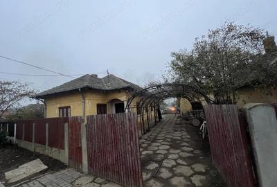 Casa sa vinde urgent mai multe detali la nr de tlf despre pre? in privat - 3