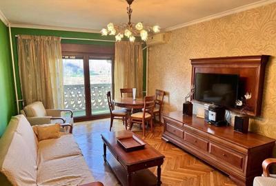 Apartament cu 2 camere decomandat în Parcul Carol