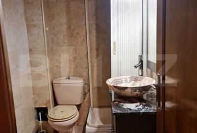 Apartament cu 3 camere semidecomandat, mobilat în Gruia - 1