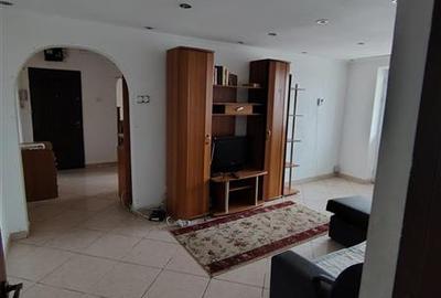 Apartament cu 4 camere decomandat în Central - 3