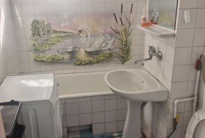 Apartament cu 2 camere decomandat în Tudor