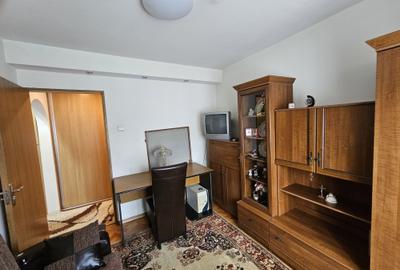 Apartament cu 3 camere decomandat în Soarelui - 7