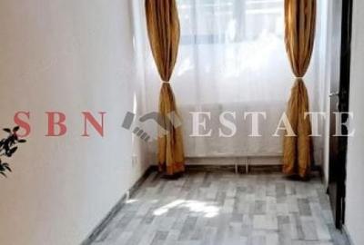 Garsonieră decomandată în 1 Mai - 2