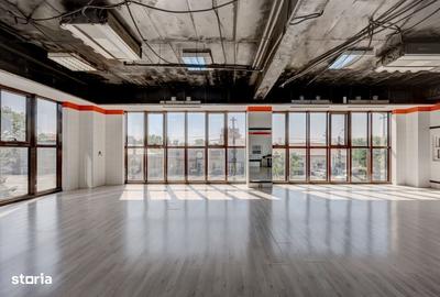 Spațiu comercial, de 500 mp, în Central - 12