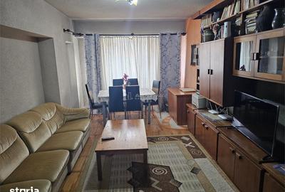 Apartament cu 3 camere decomandat în Ultracentral