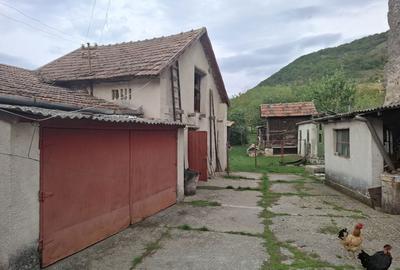 Casă cu 4 camere în Uroi - 2