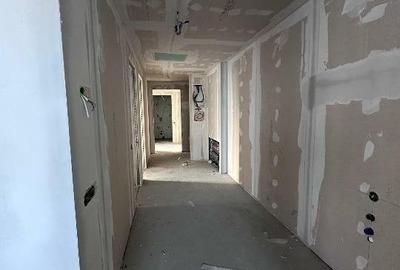 Apartament 4 camere + 2 locuri parcare One High District -Comision 0 - 5