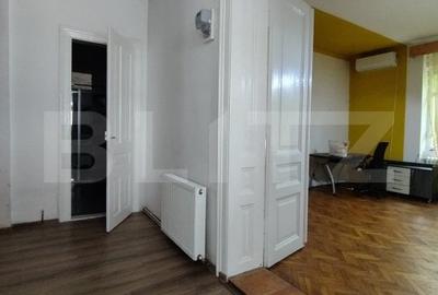 Casa istorica, 2 apartamnte, curte proprie- posibilitati multiple, zona Balcescu - 5