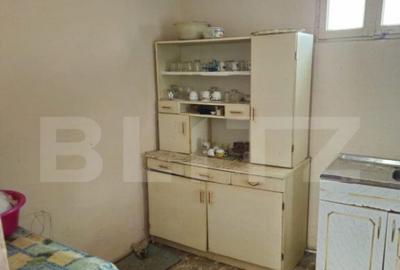 Casă cu 7 camere cu Teren 486 Mp în Central