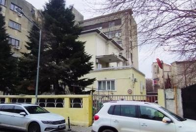 Birou, de 3,658 mp, în Unirii - 1