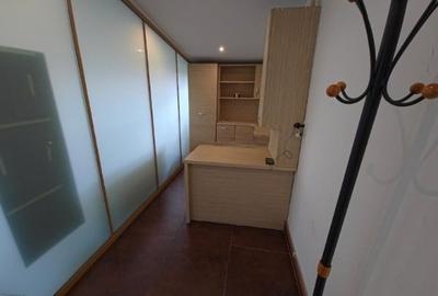 Birou, de 45 mp, în Km 5 - 5