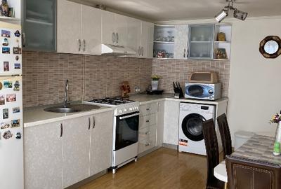 Casă cu 5 camere cu Teren 300 Mp în Mărăcineni - 16