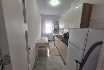 Apartament cu 2 camere decomandat în Apusului - 3