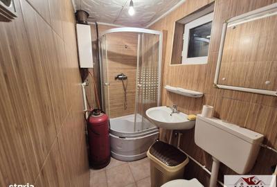 Casă cu 2 camere cu Teren 55 Mp în Fărău - 10